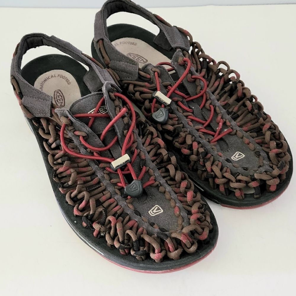KEEN Uneek ParaCord Bungee Sandals Brown Red Black Mens 10